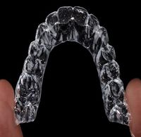 Aligner sind preiswerte Zahnschienen, die häufig im Internet verkauft werden und vor deren Nutzung Sie lieber mit Ihrem Kieferorthopäden reden sollten